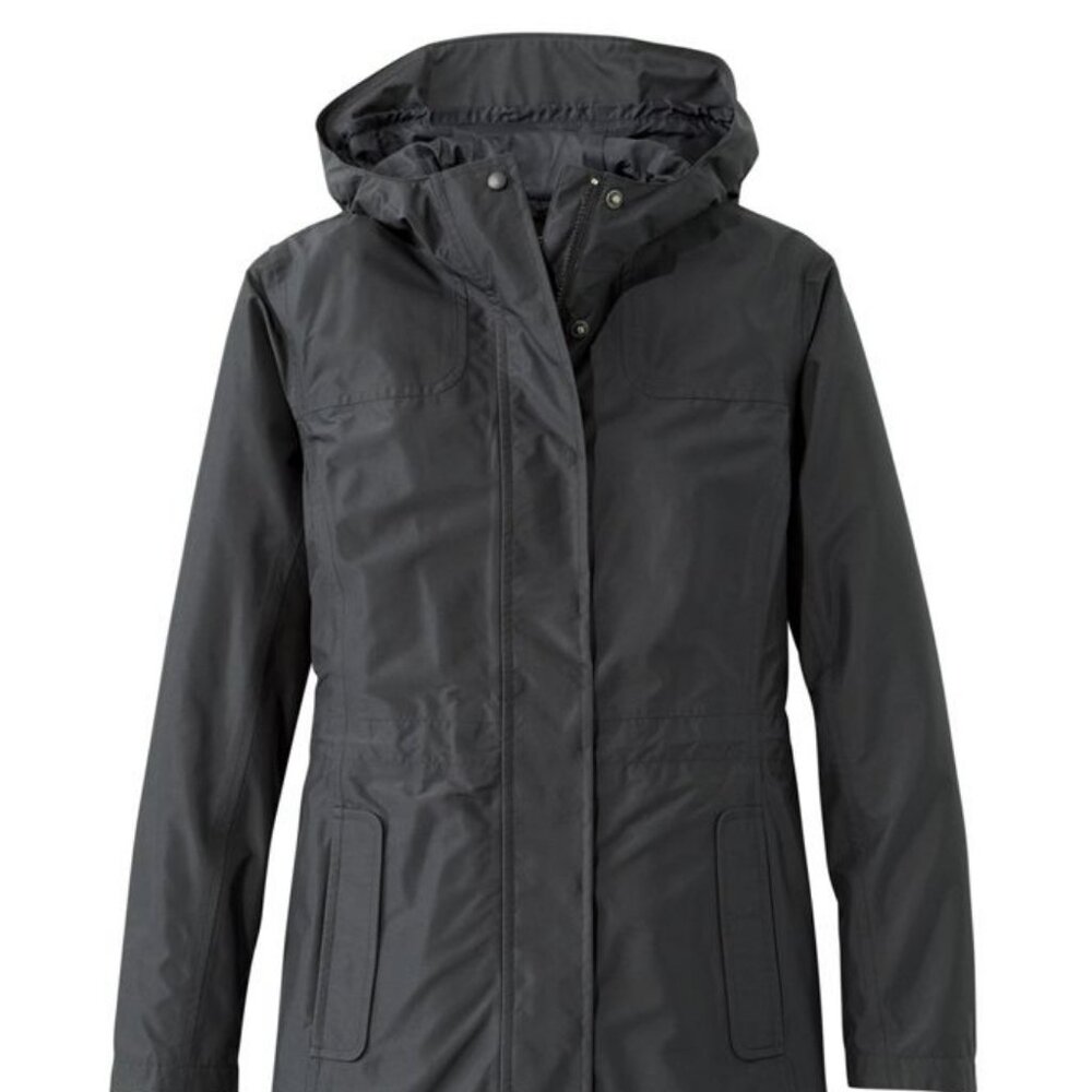 L.L. Bean Women's H2OFF Rain Jacket, Mesh-Lined Med Petite Black